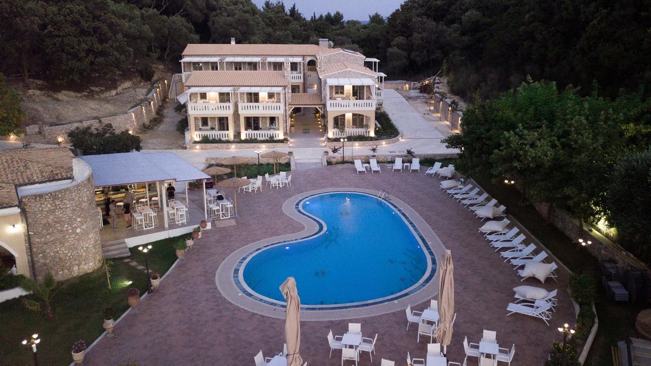 Anemolia Parga Suites Sarakiniko  Exterior photo